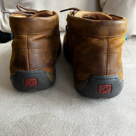 Twisted X Men’s Saddle Chukka Driving Waterproof Shoe - Picture 3 of 4